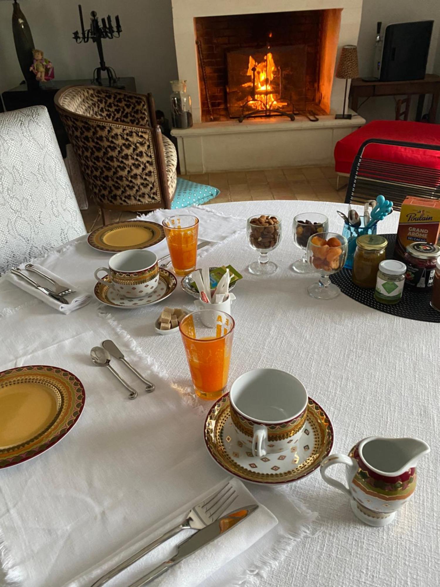 Bed and Breakfast Le 5 Bis Mornac-sur-Seudre Екстер'єр фото