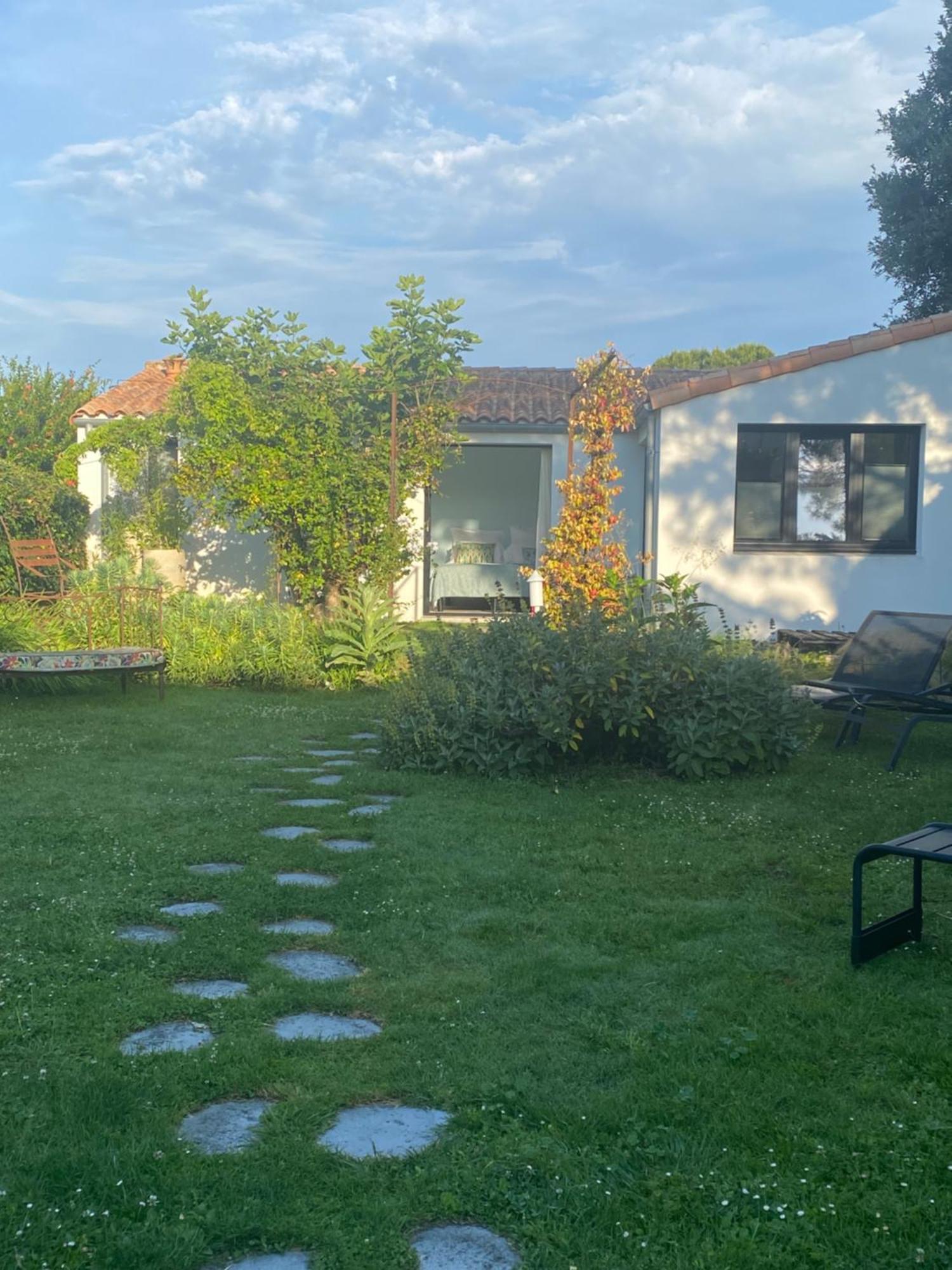 Bed and Breakfast Le 5 Bis Mornac-sur-Seudre Екстер'єр фото