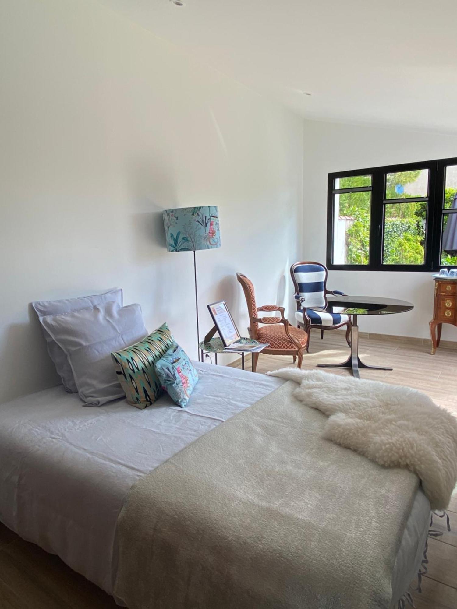 Bed and Breakfast Le 5 Bis Mornac-sur-Seudre Екстер'єр фото